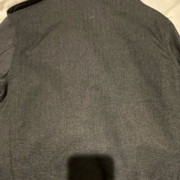 Good condition Levi's jacket. Dark gray, only used for one of two seasons - Picture 3 of 3
